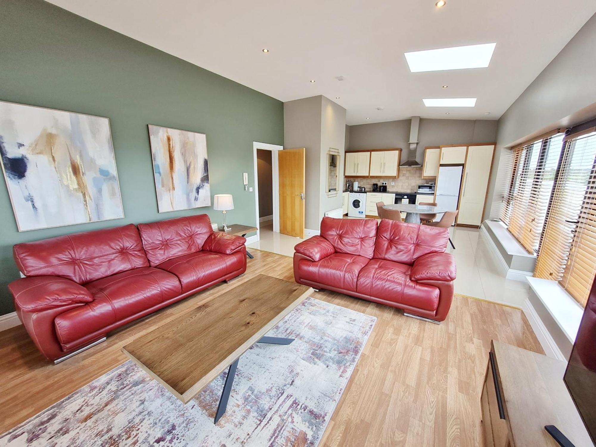Apartment Suburban Penthouse -no 1 *