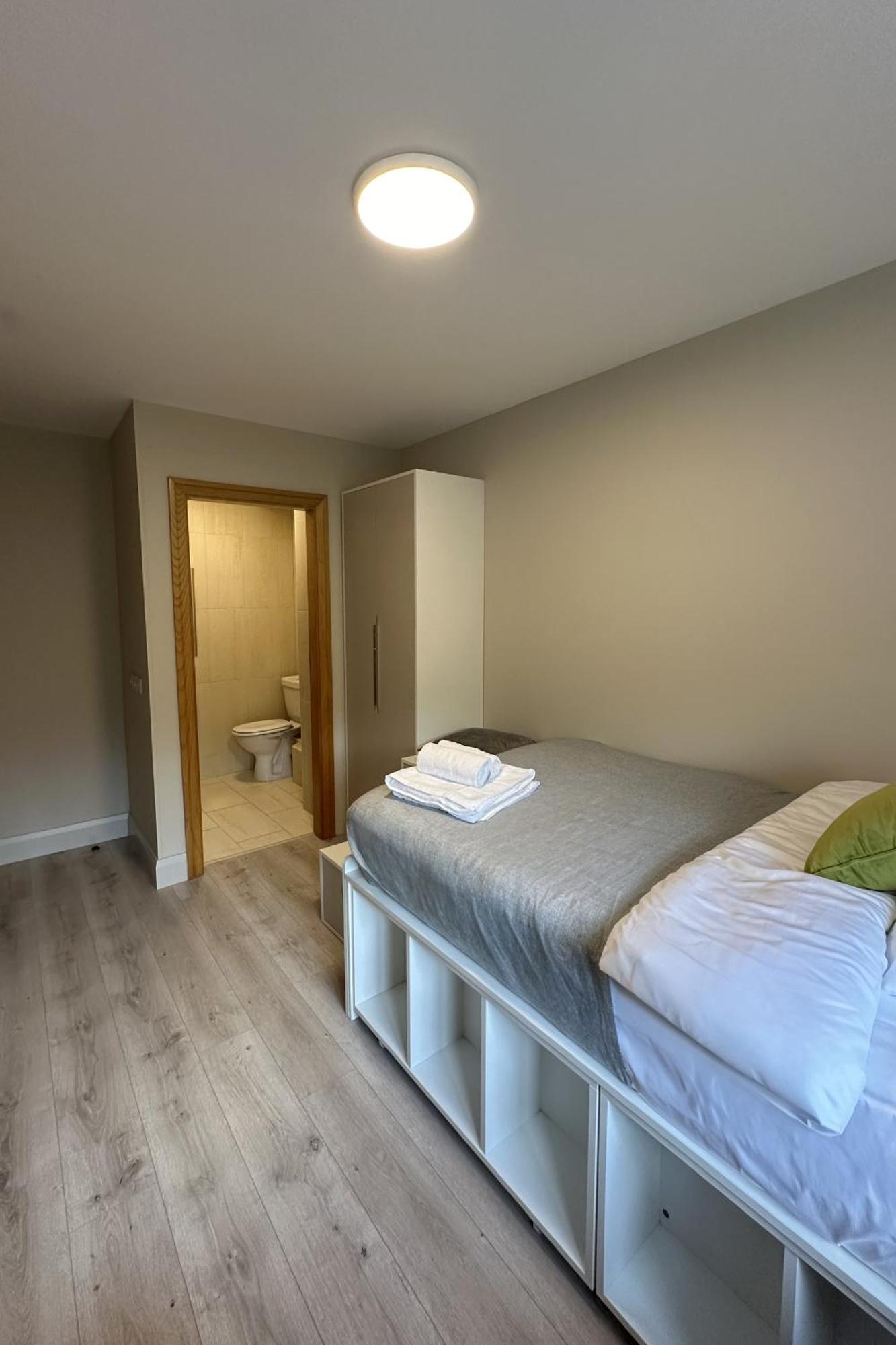 Cuirt Na Coiribe Summer Apartment