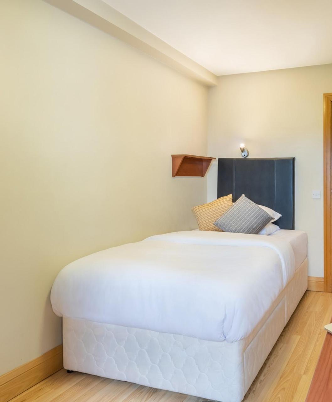 Cuirt Na Coiribe Summer Apartment Galway