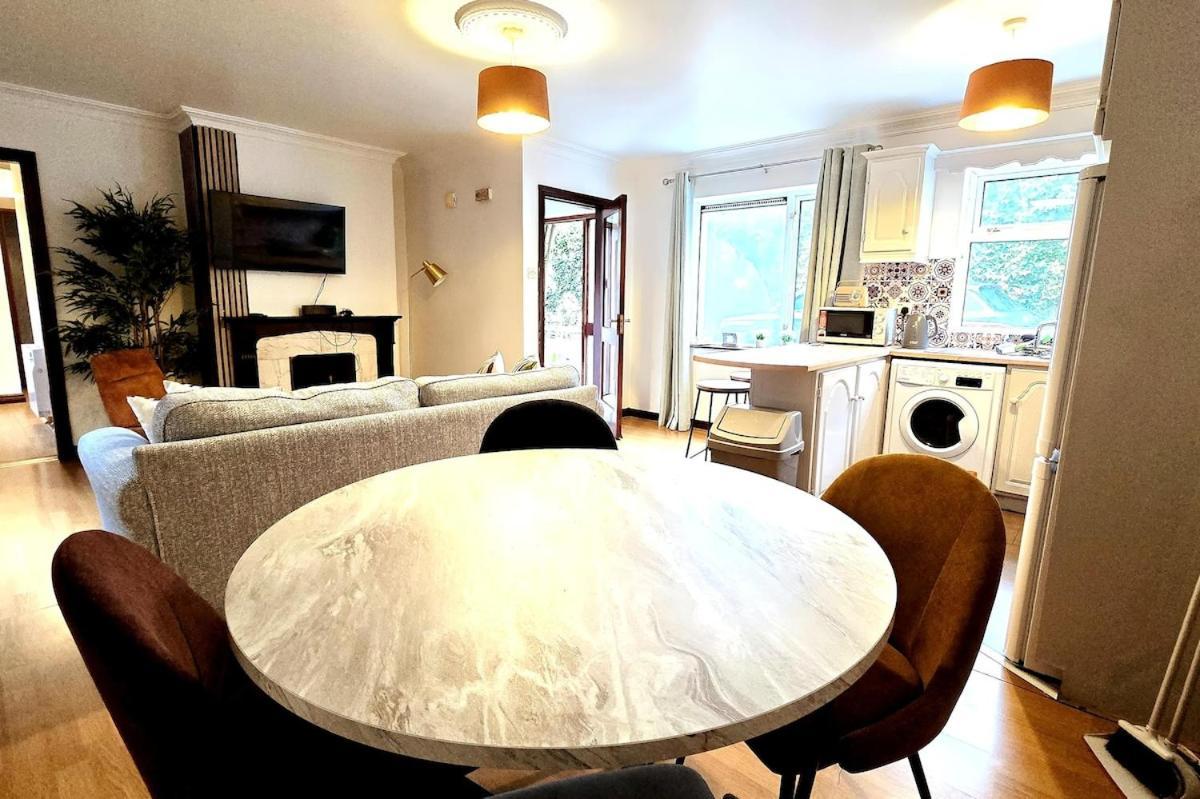 Apartment In The Heart Of The Action *