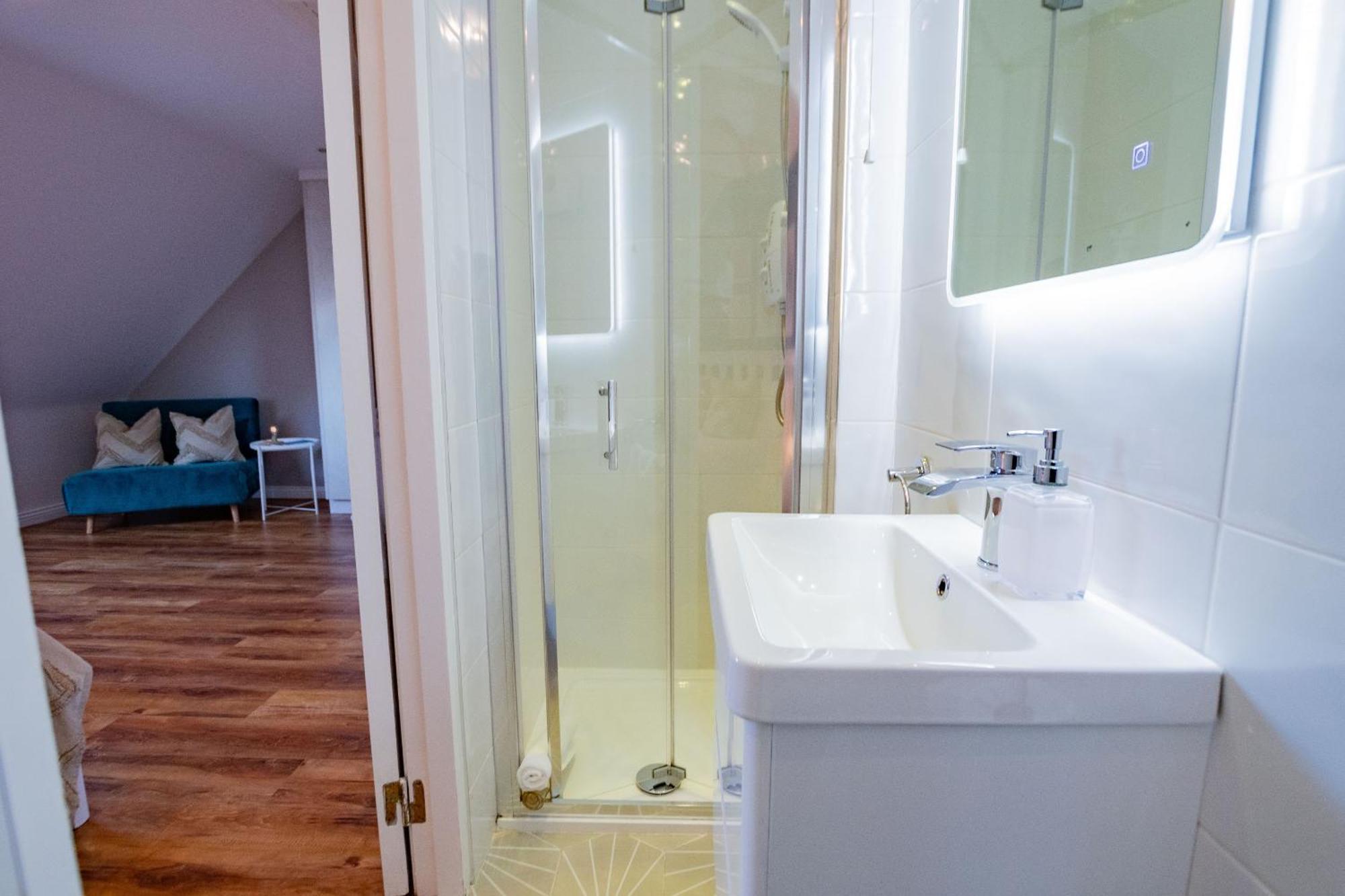 Townhouse In Dockland *