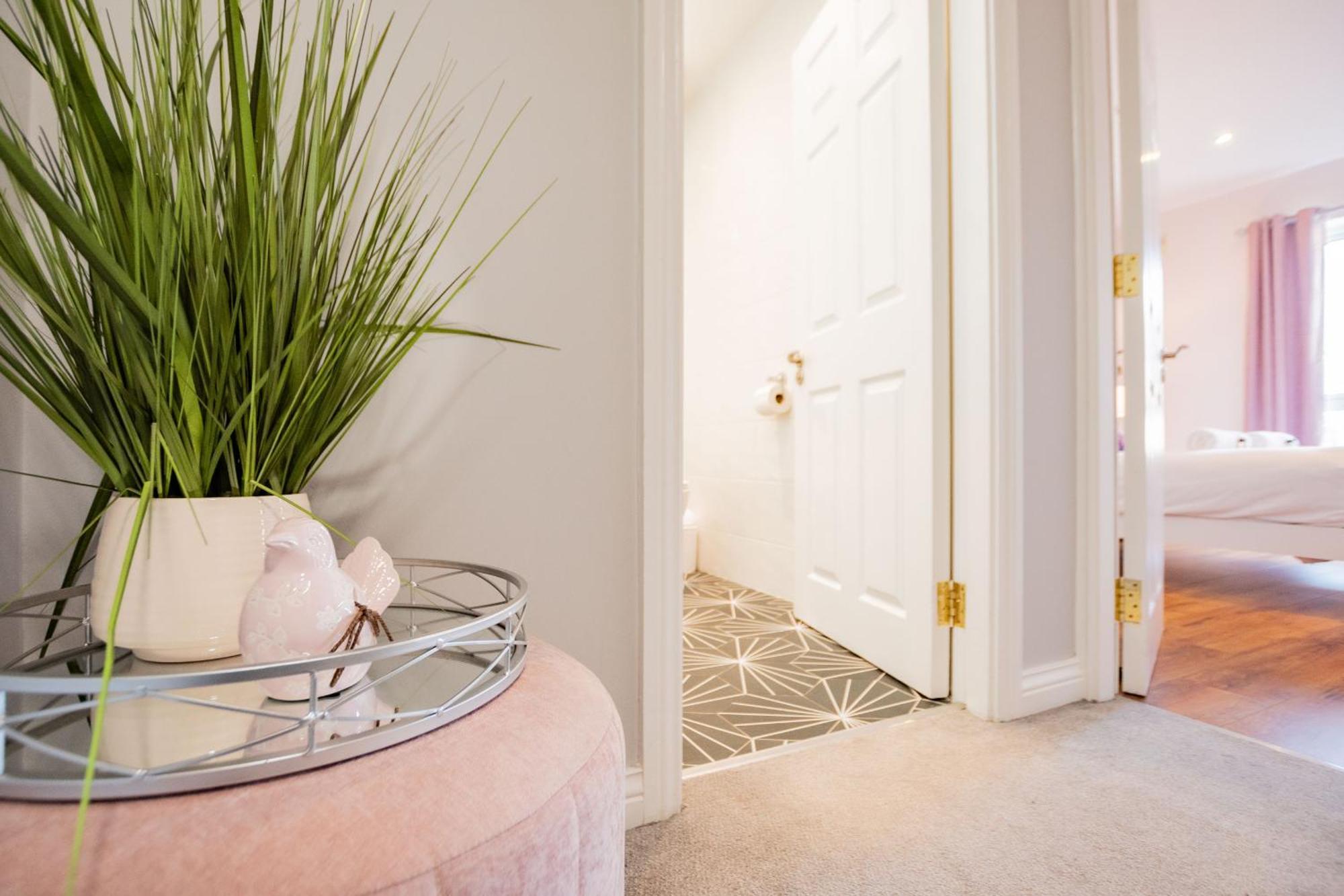 Townhouse In Dockland *