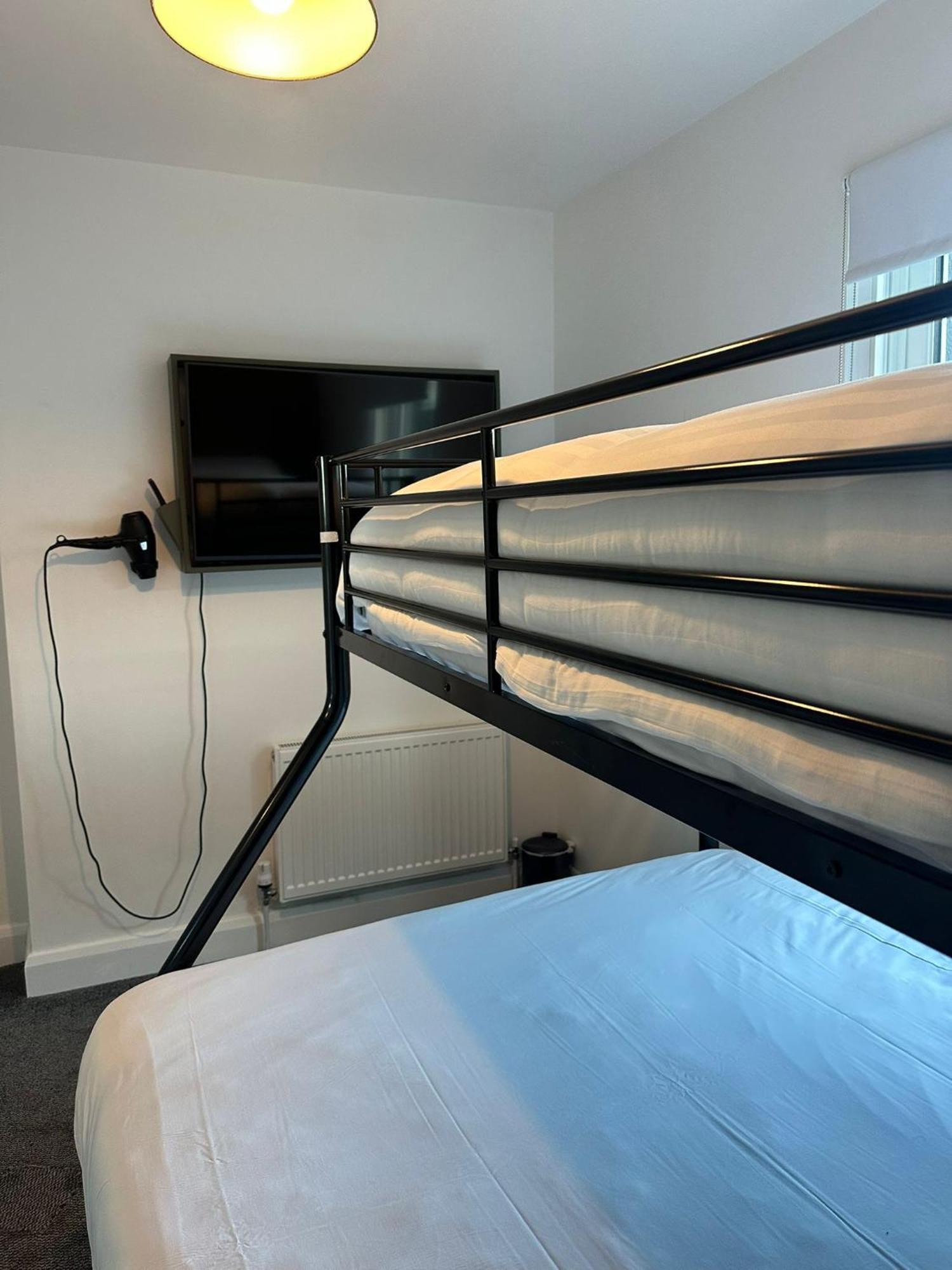 Mary Mullen's Eyre Square. Bed & Breakfast