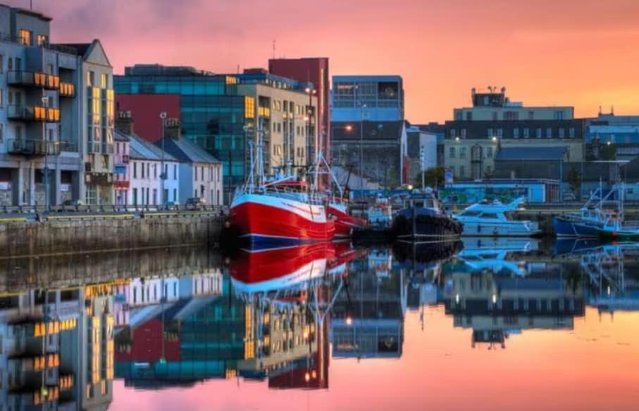 Apartment Harbour View - Two Bed With Parking Galway