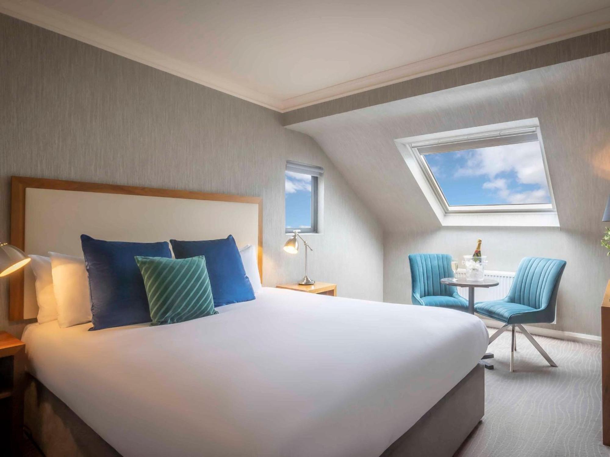 Eyre Square Hotel