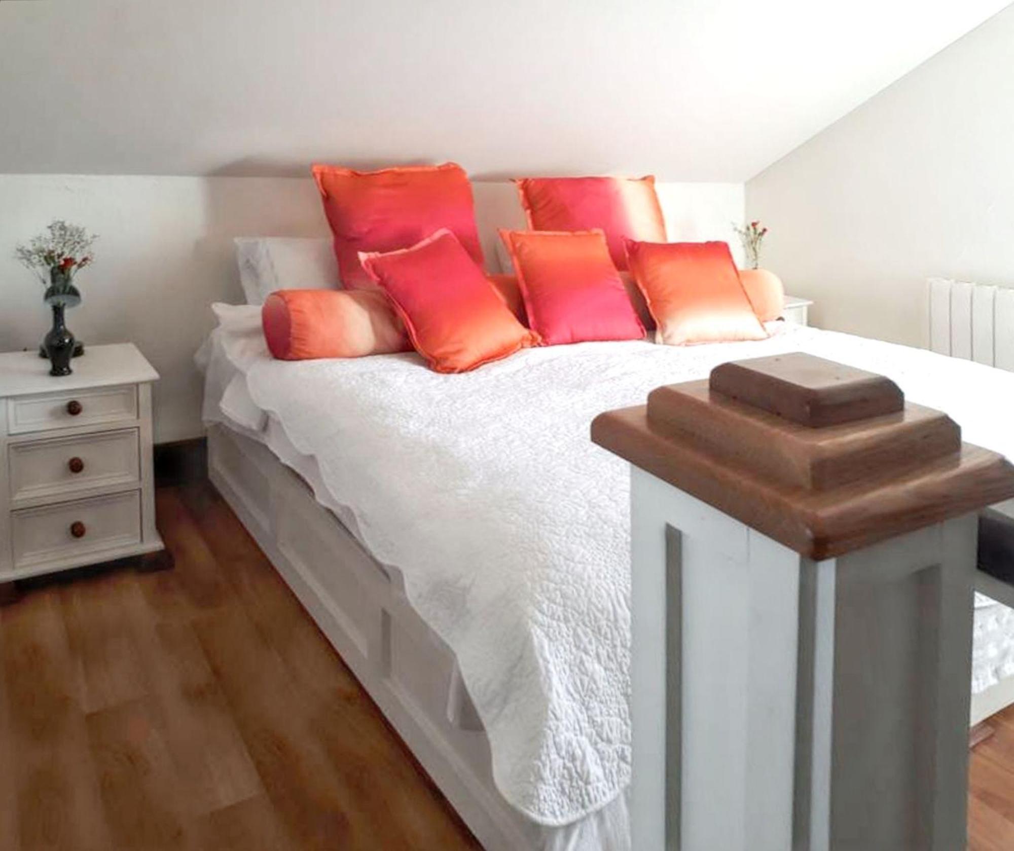 Cosy Apartment In Galway With Balcony 32 M² City View *