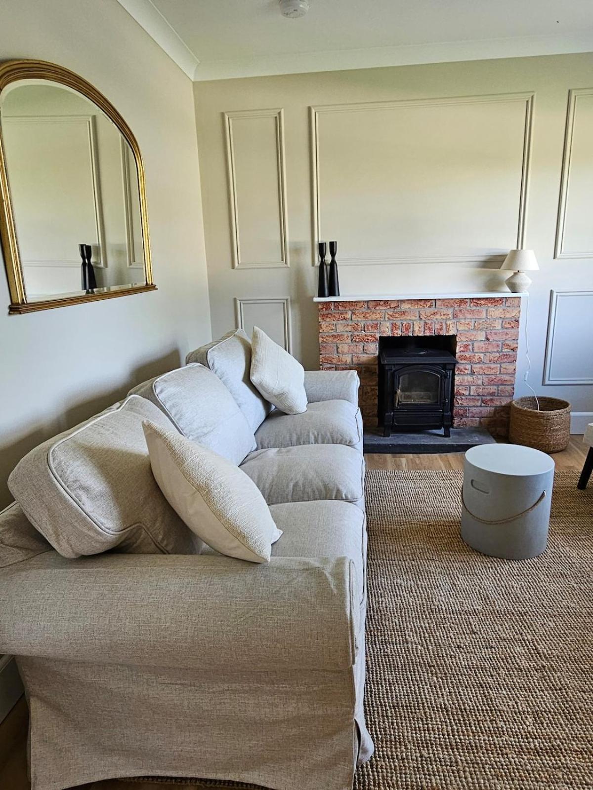 Three Bedroom Cosy Quiet Luxury In The Burren Wild Atlantic Way Holiday home Galway