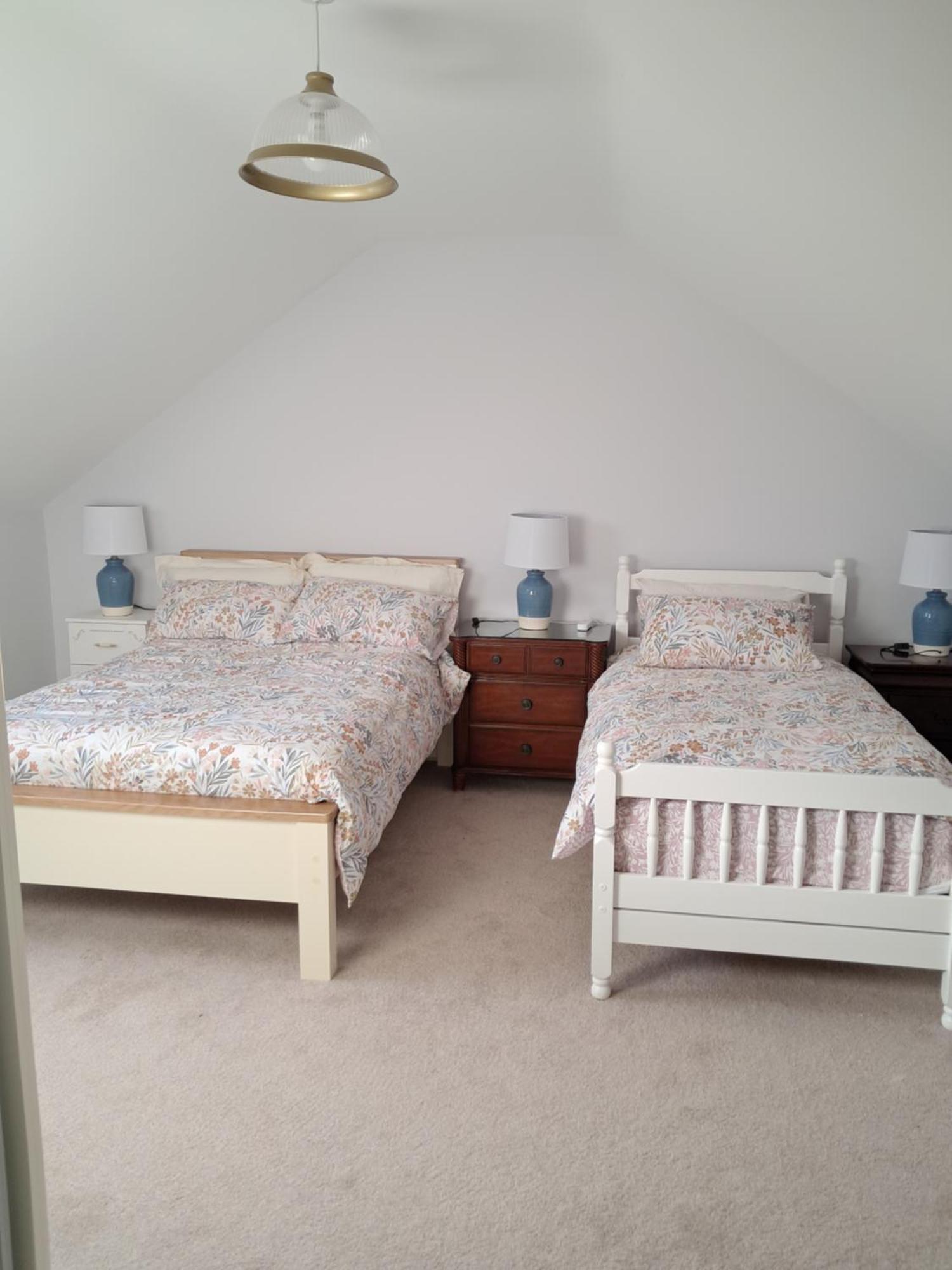 Apartment Warm Spacious Three Bed