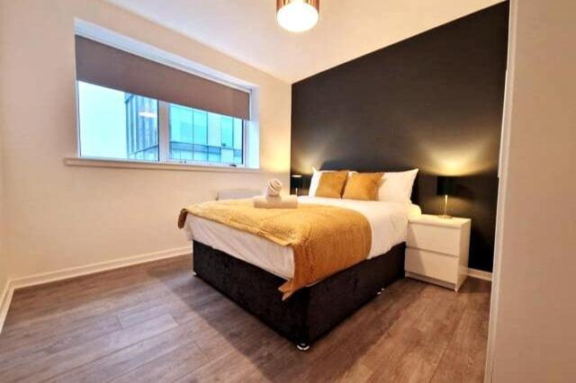 Super Stylish 2 Bed, 2 Bath Galway