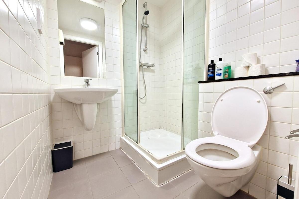 Super Stylish 2 Bed, 2 Bath Galway