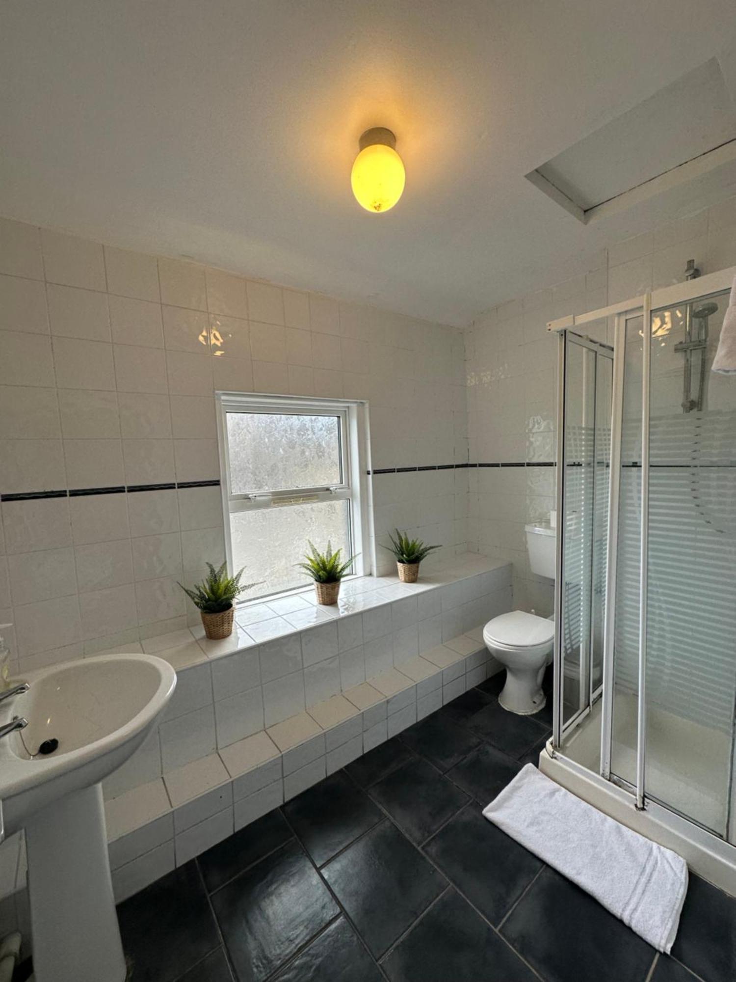 Apartment Centre *