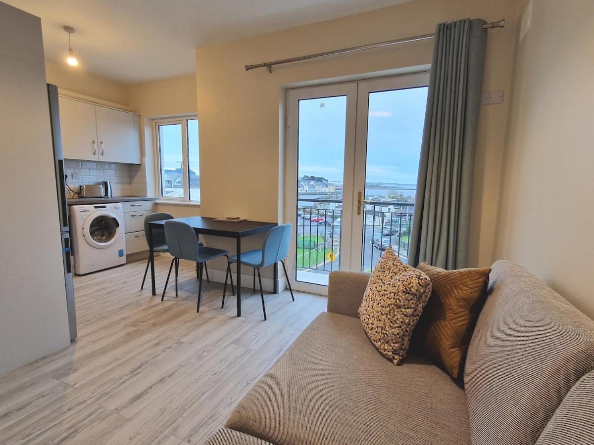 The Claddagh Ring, 2 Bed Apt, Centre Apartment
