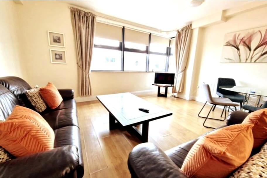 Cool Living, Sleeps 6 * Galway