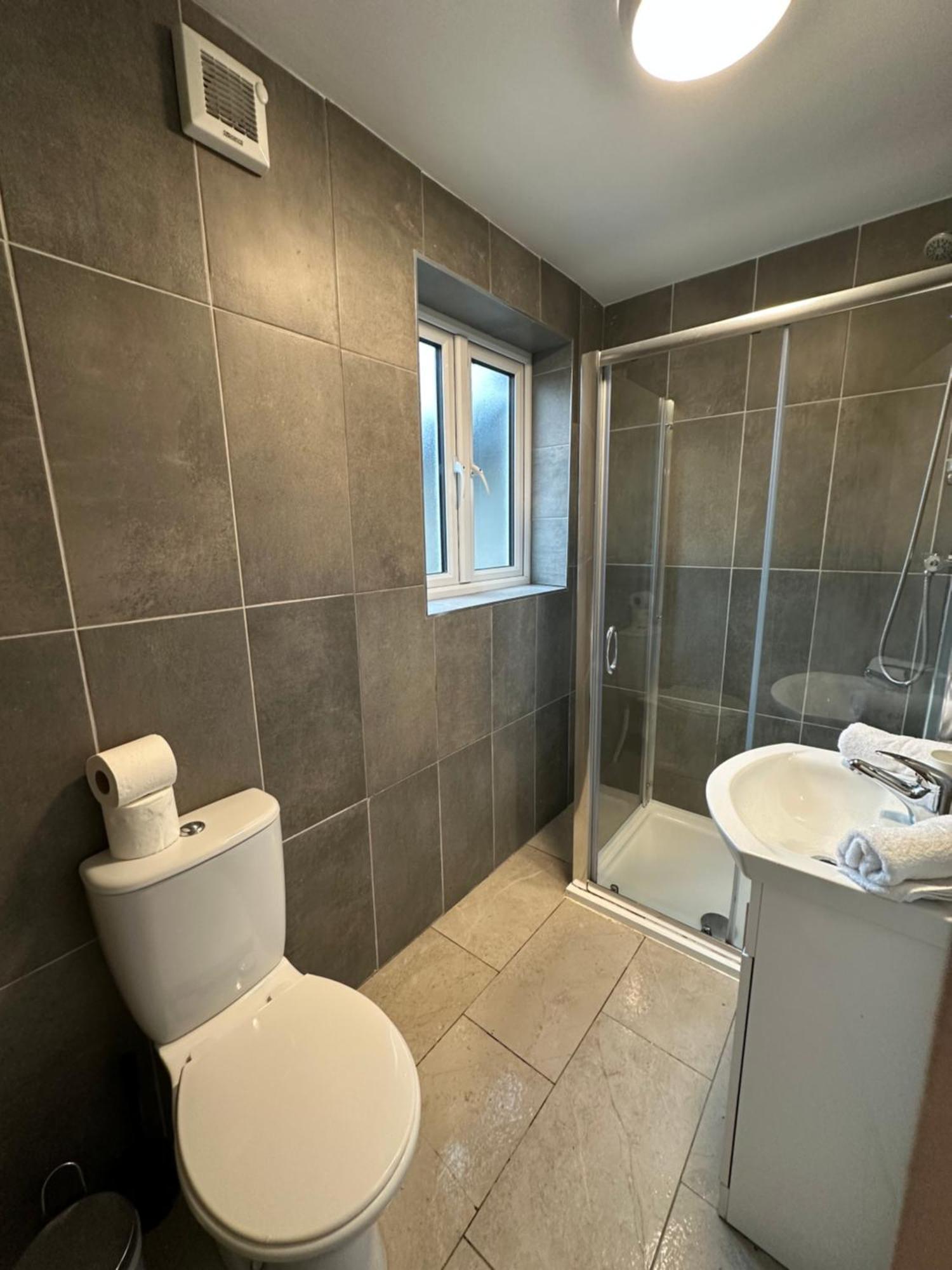 8 Eyre Square Lane Galway