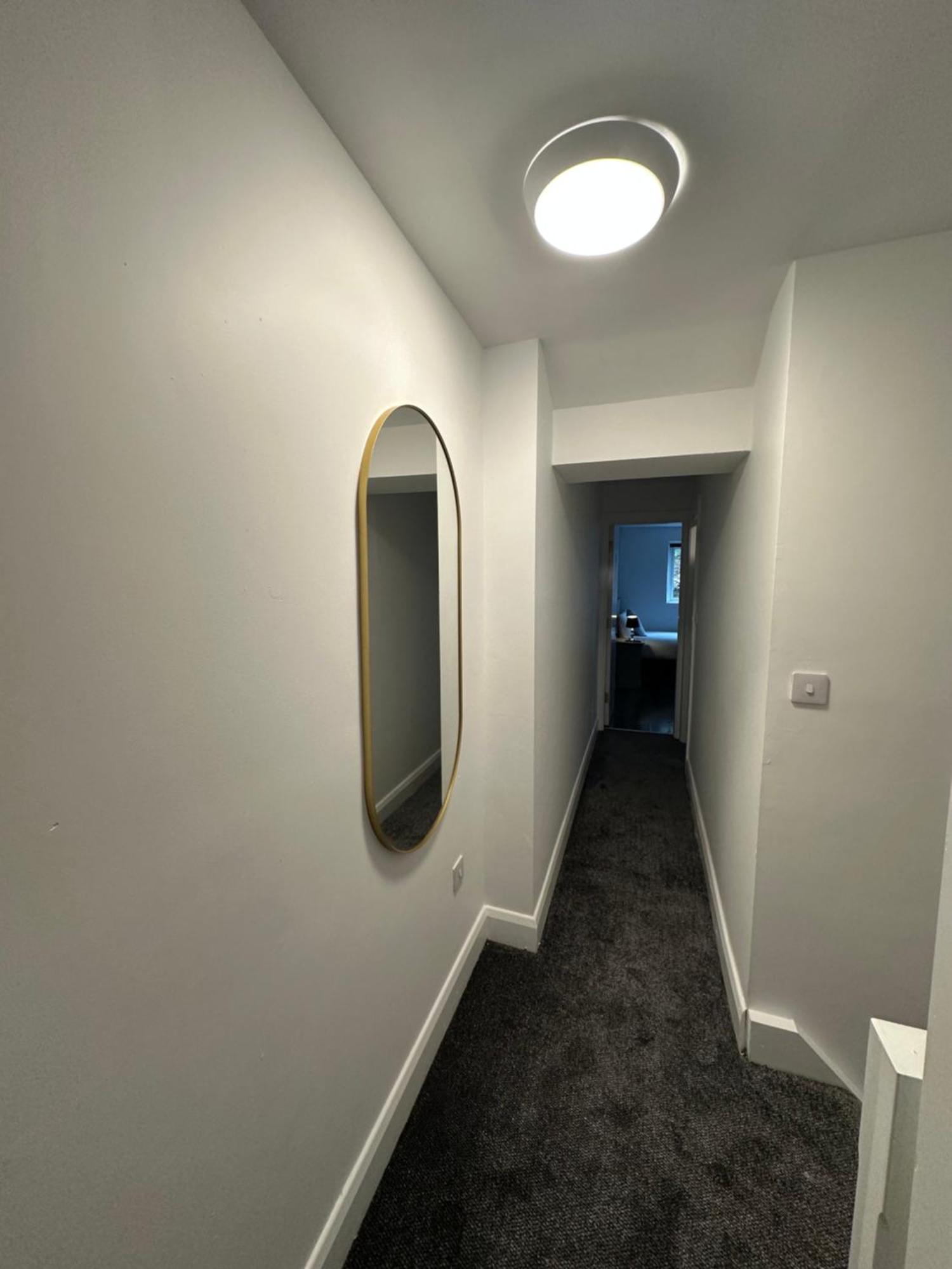 8 Eyre Square Lane Apartment *