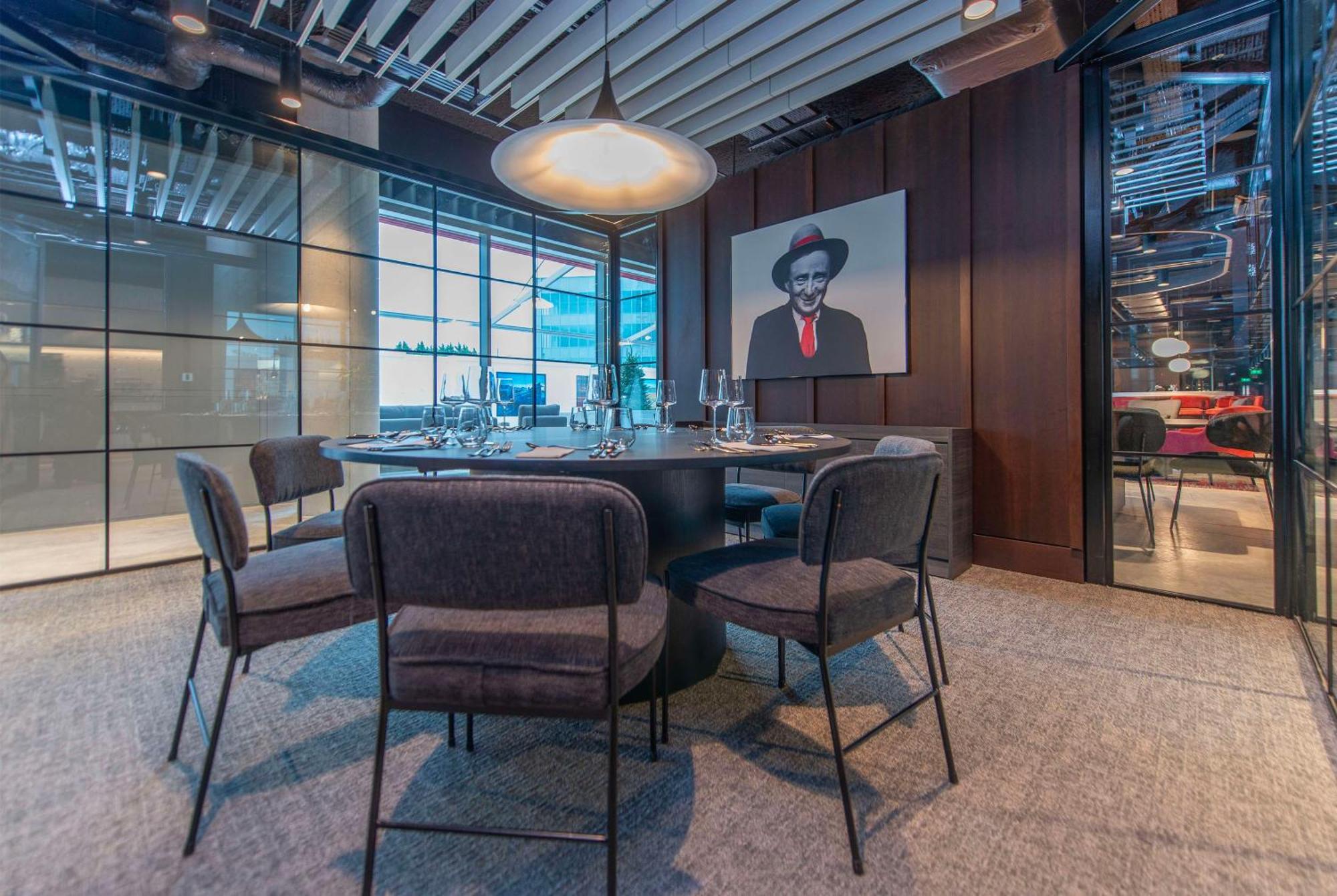 Radisson Red Hotel