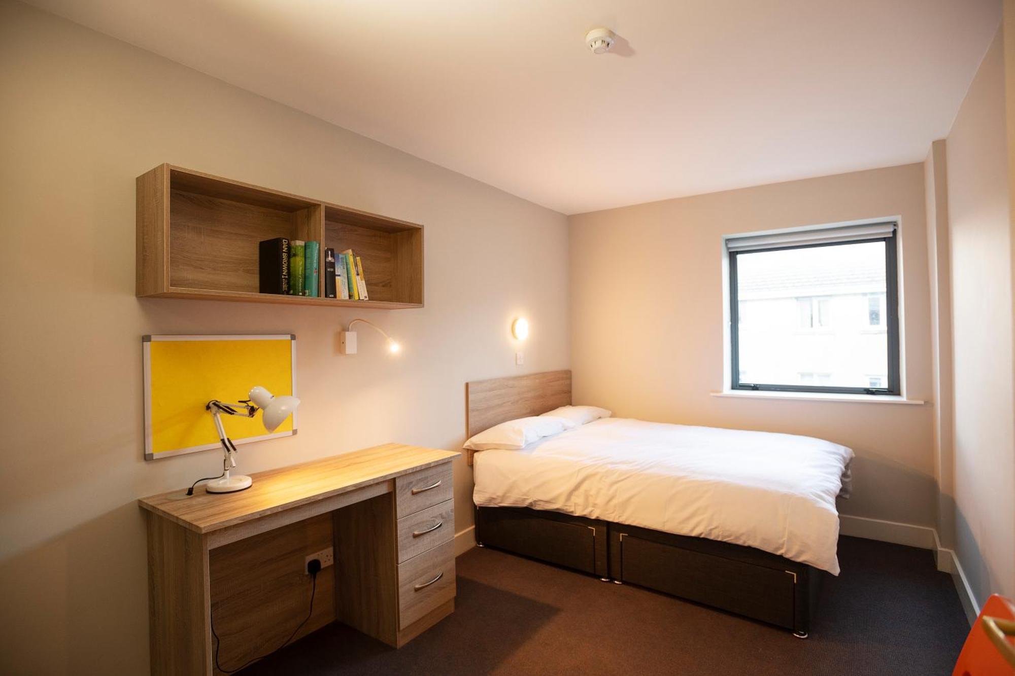 Apartment Three Bedroom - Edward Square