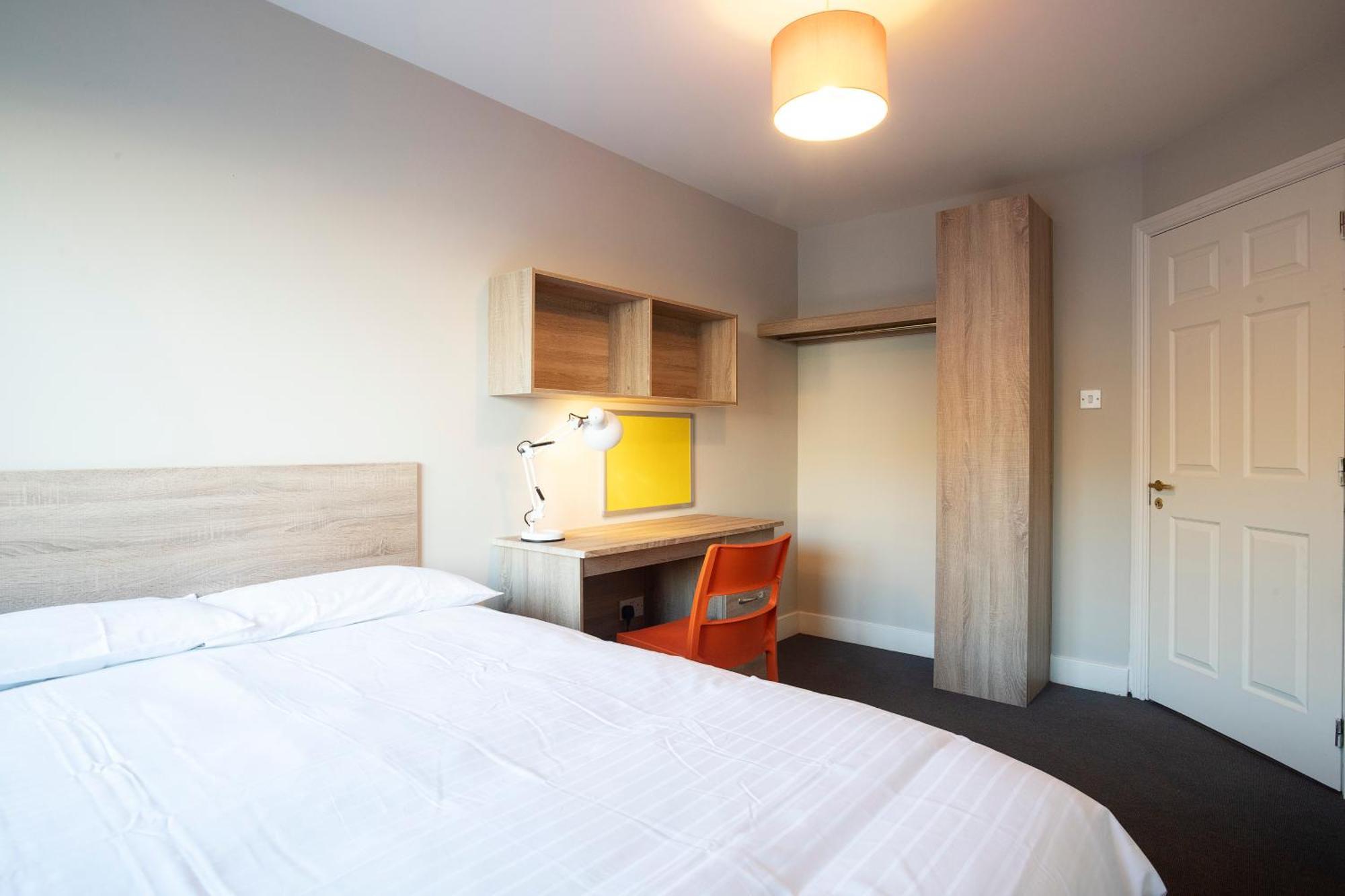 Three Bedroom - Edward Square Galway