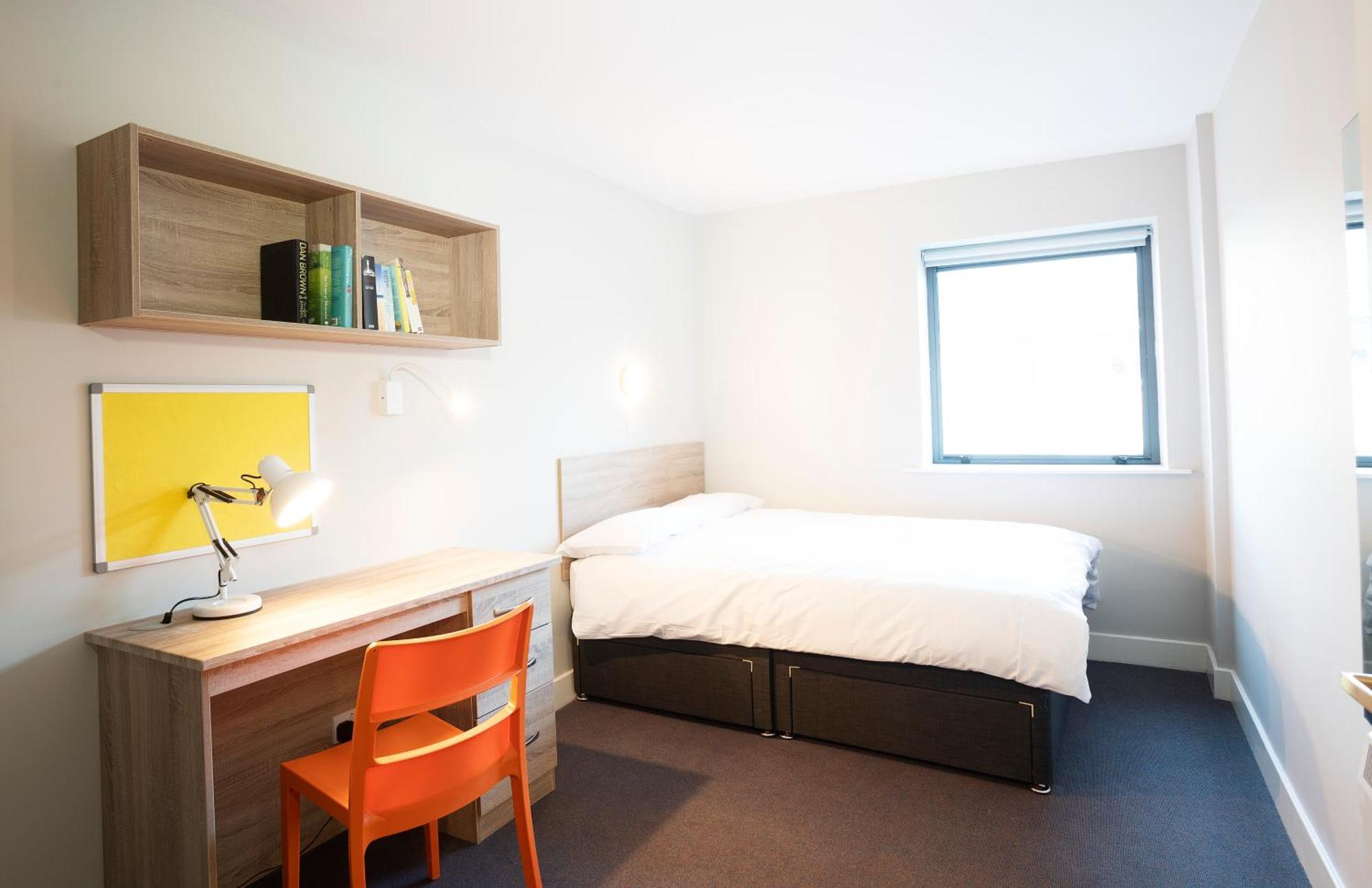 Three Bedroom - Edward Square Apartment