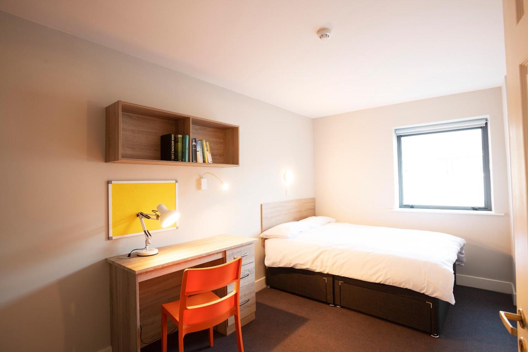 Three Bedroom - Edward Square Apartment Galway