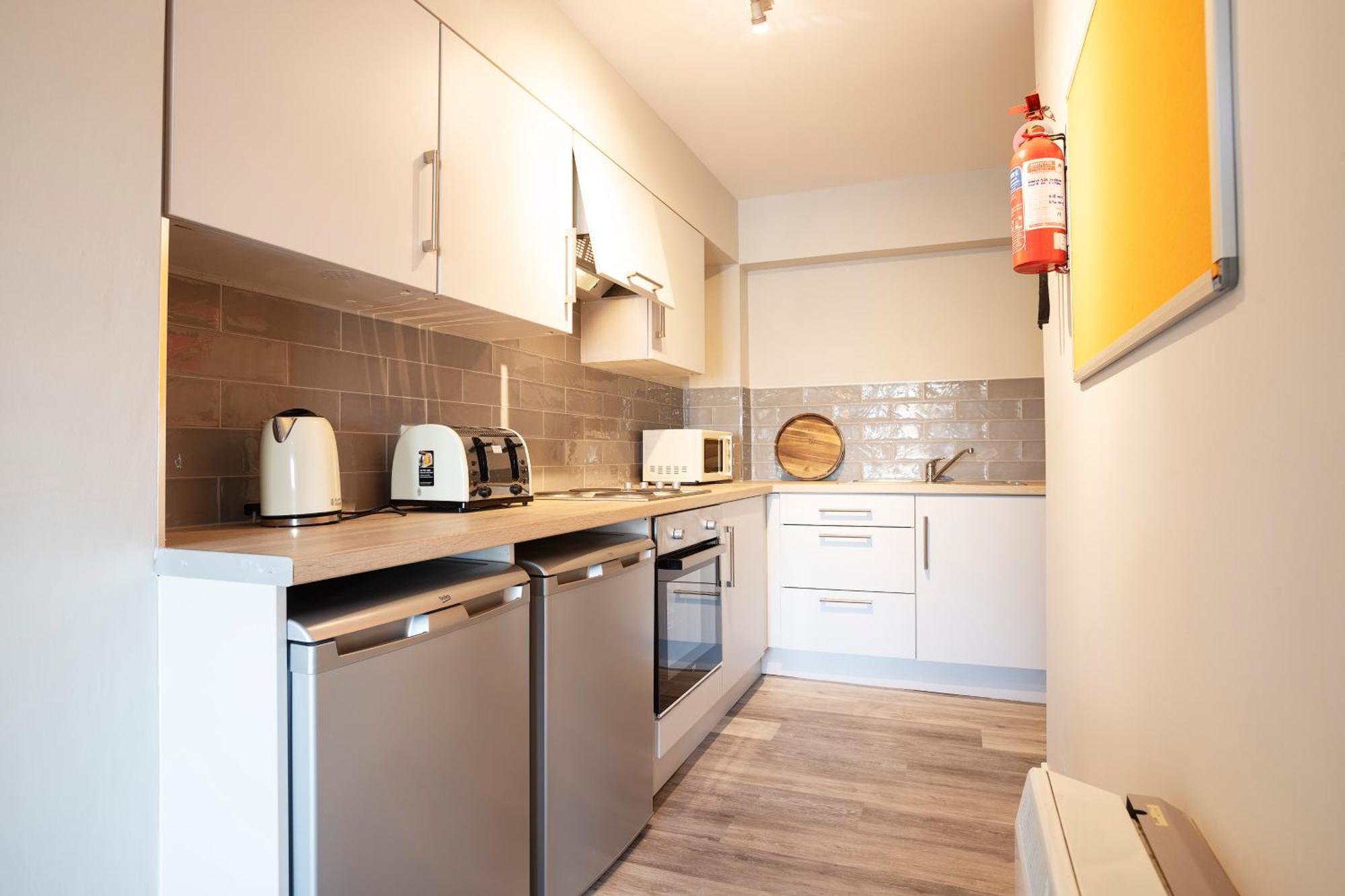 Apartment Three Bedroom - Edward Square *