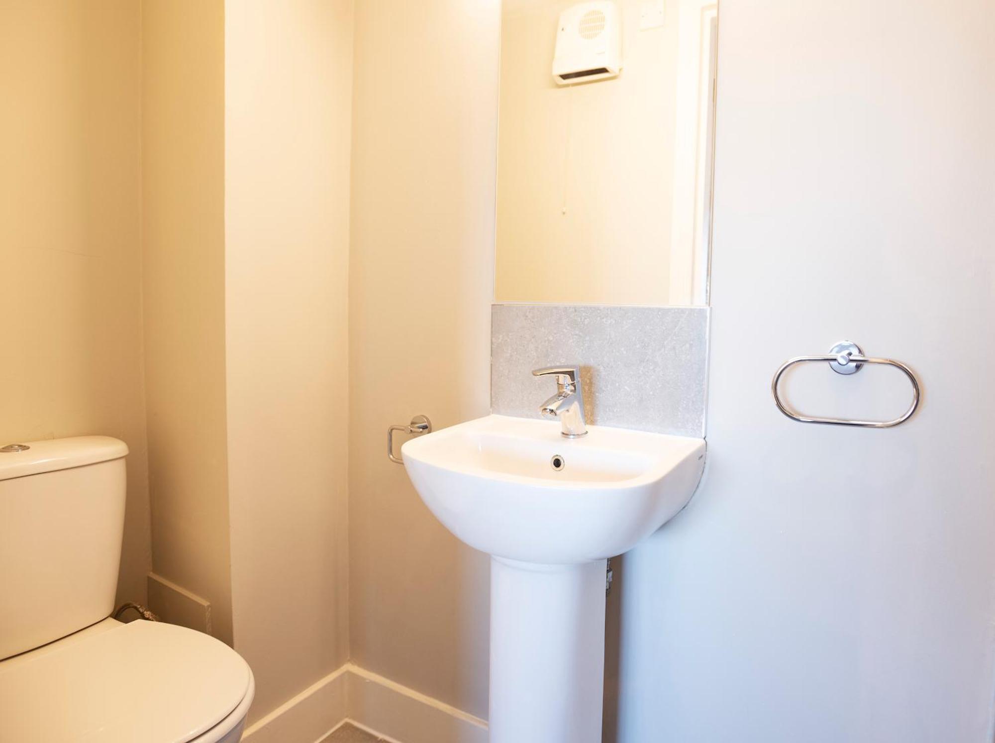 Three Bedroom - Edward Square Galway