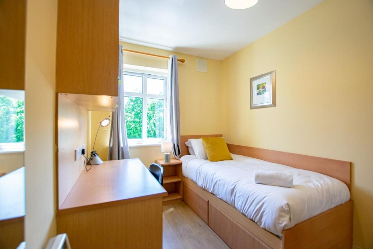 Holiday home 104 - 4-bedroom Home, Galway