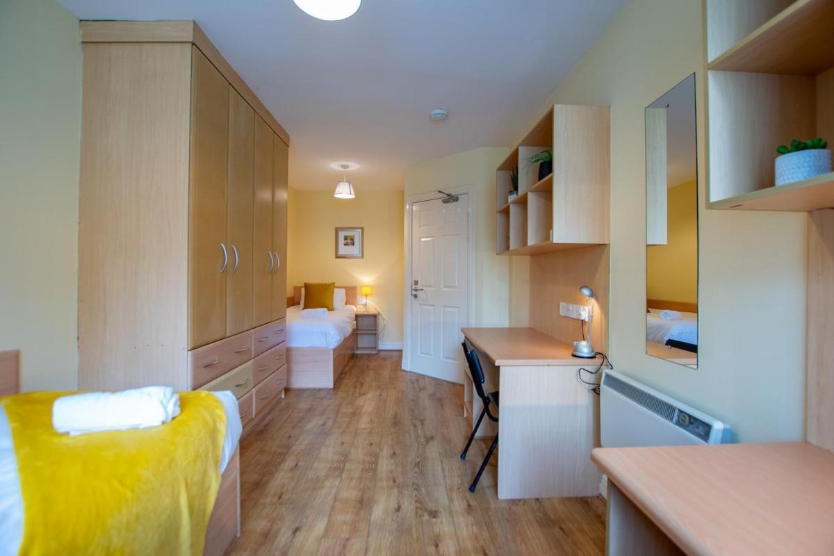 32 - 2 Bed Apartment, Sleeps 6 Apartment