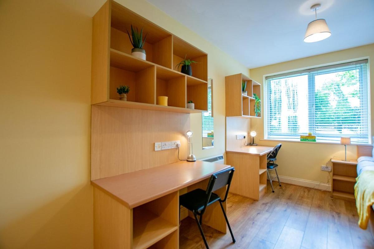 32 - 2 Bed Apartment, Sleeps 6 Apartment