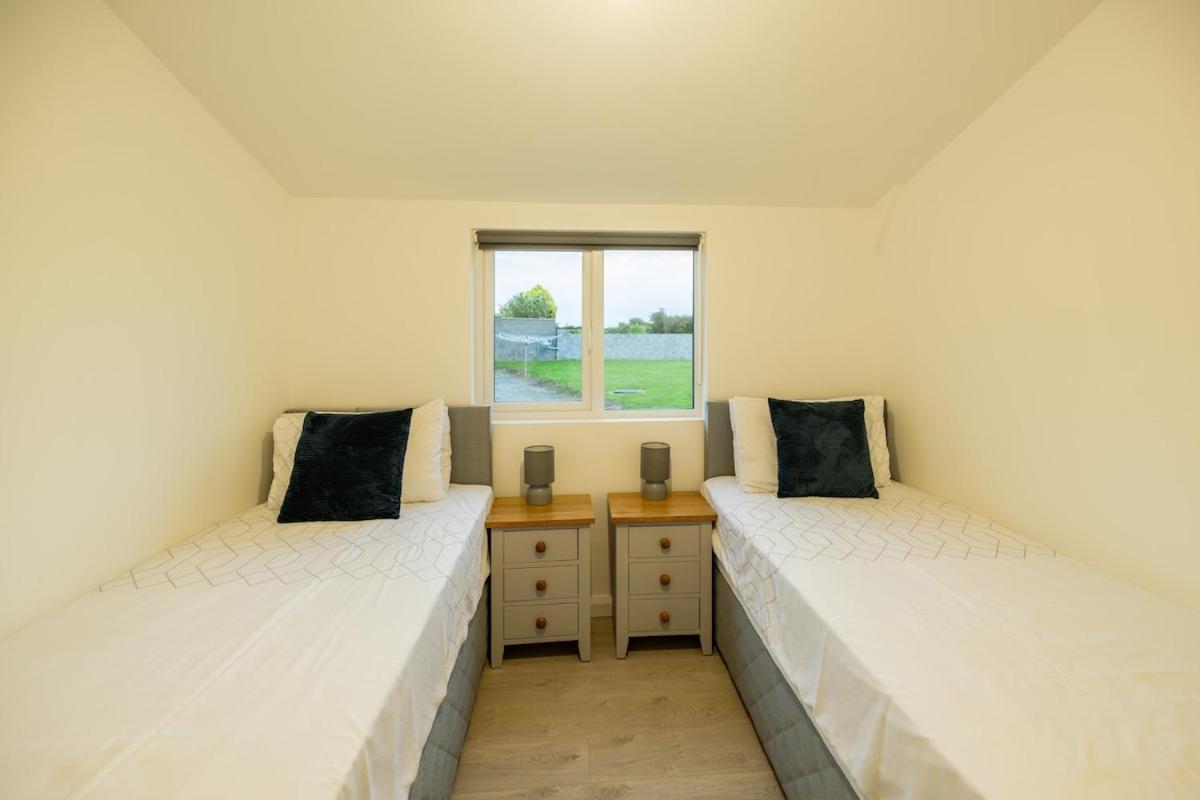Coastal Cabin, Oranmore, Apartment