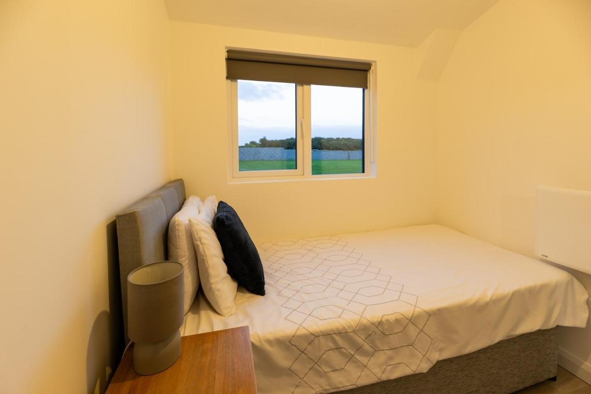 Apartment Coastal Cabin, Oranmore,