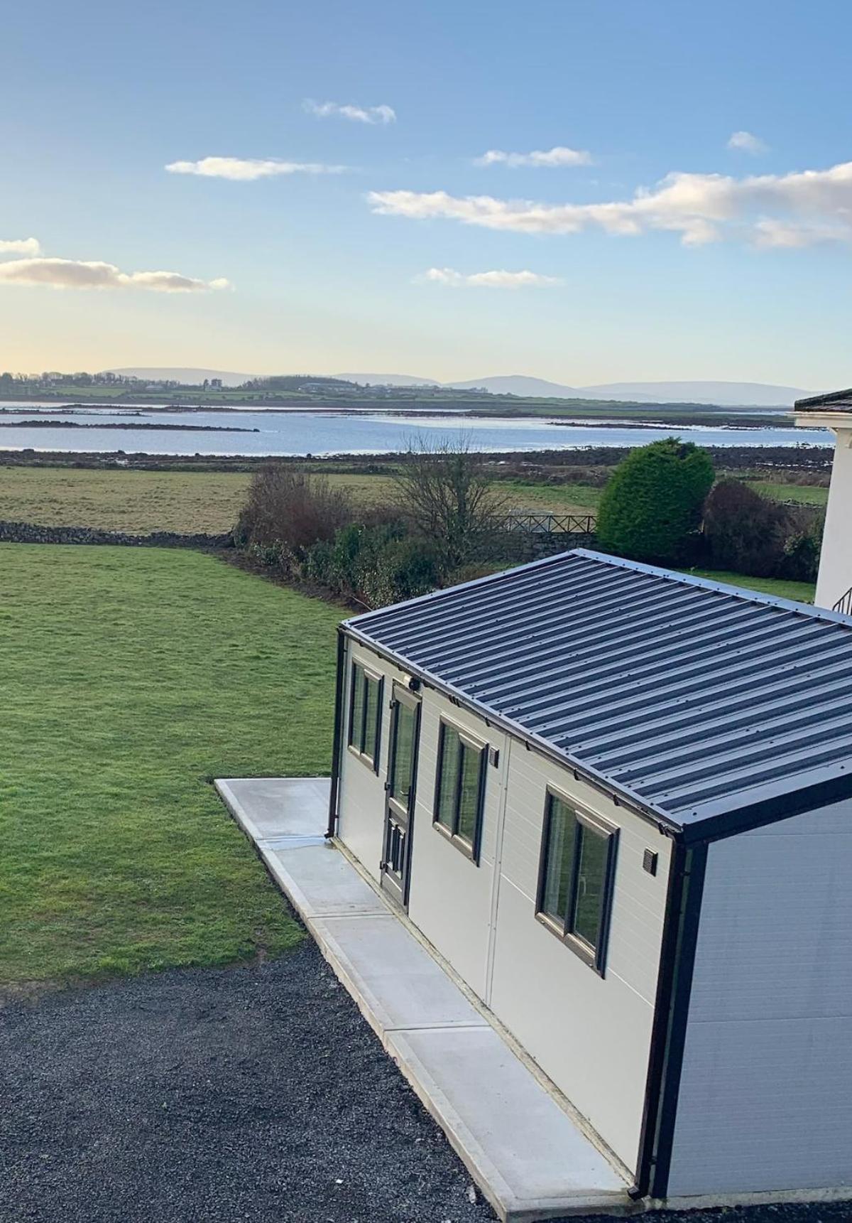Coastal Cabin, Oranmore, *
