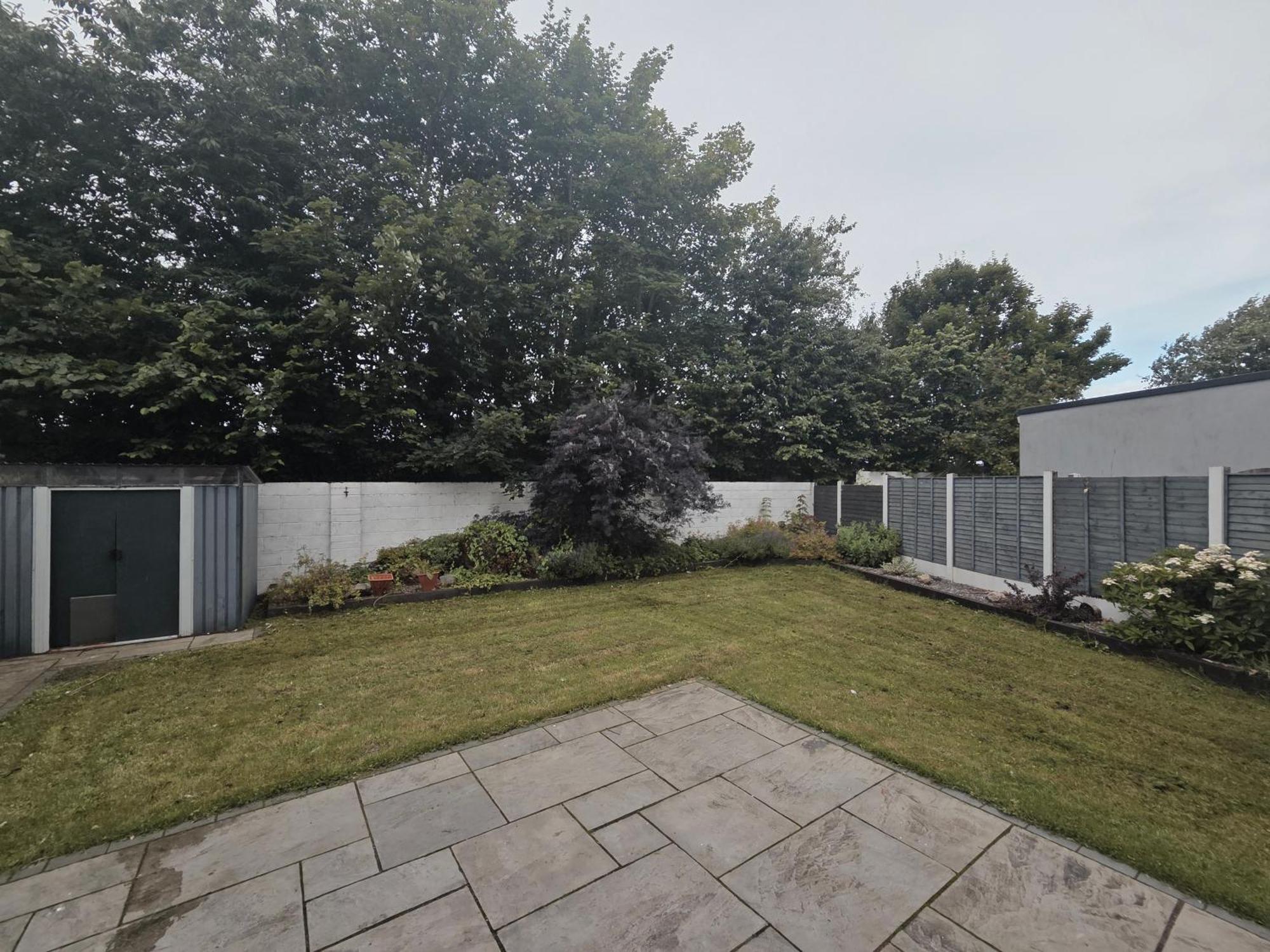 Stylish Spacious 4 Bedroom House Apartment