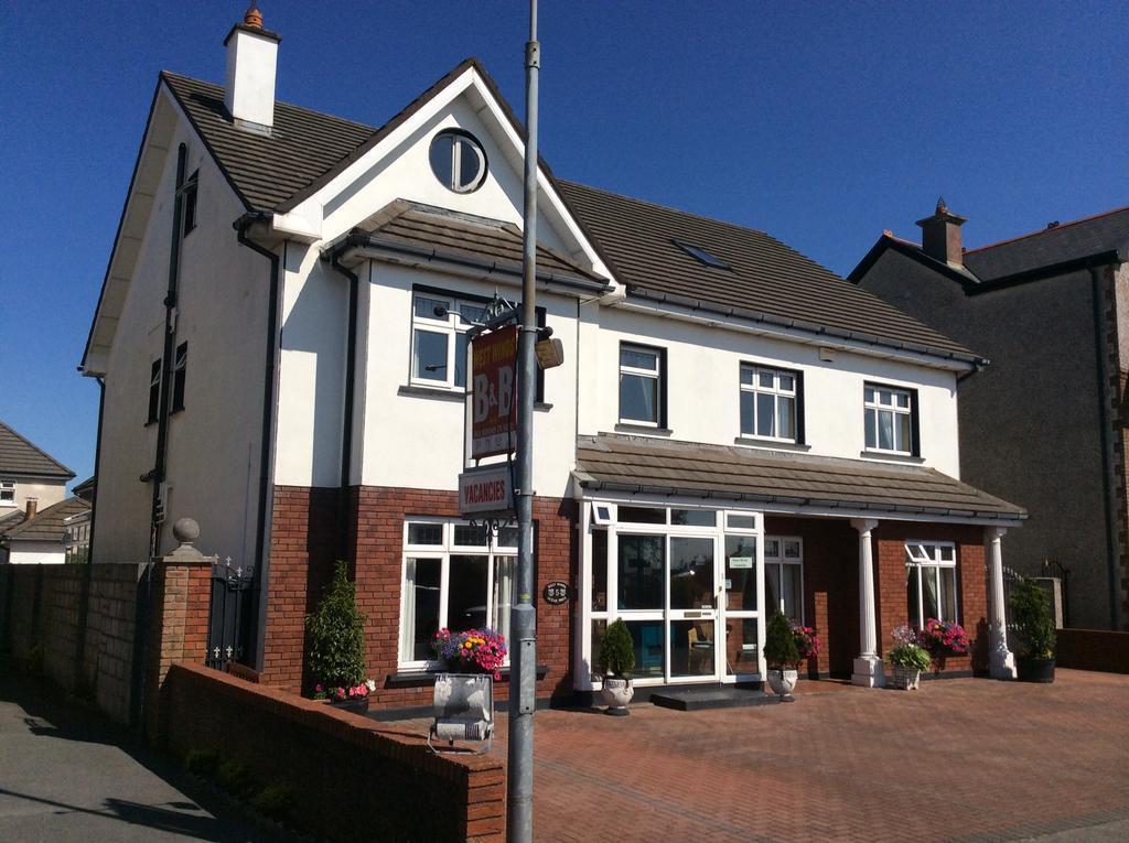 Westwinds Guestlodge Bed & Breakfast 3*