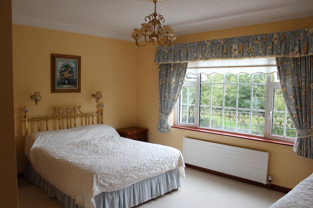 Bed & Breakfast Bohola House Galway
