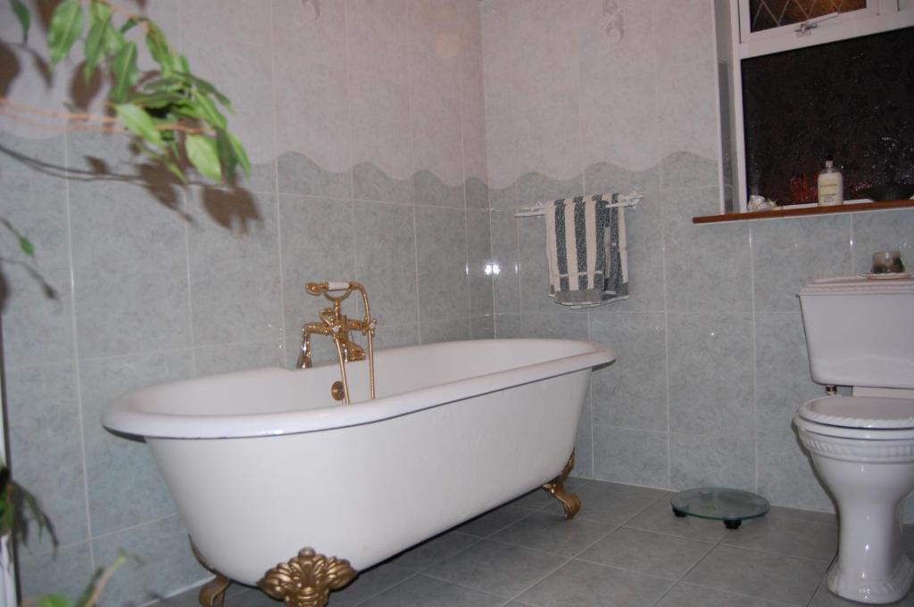 Bed & Breakfast Acorn House