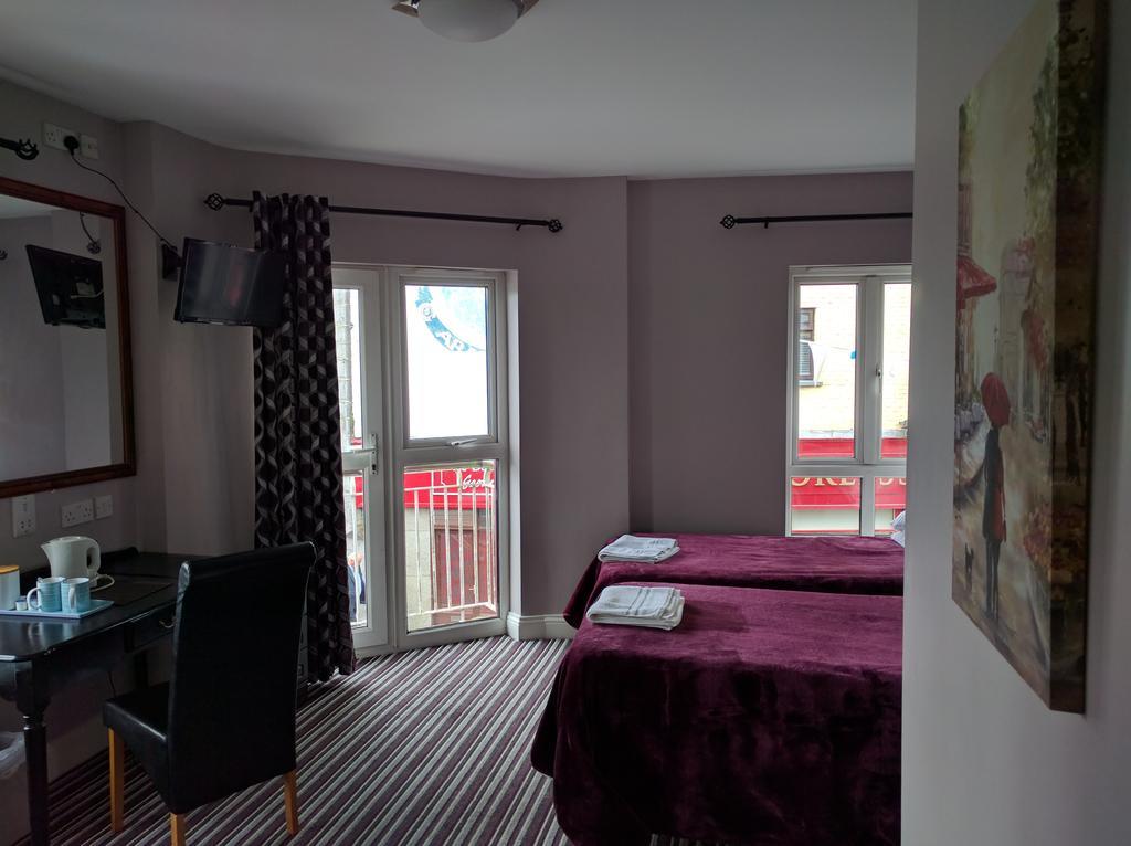 Arms Inn 3*