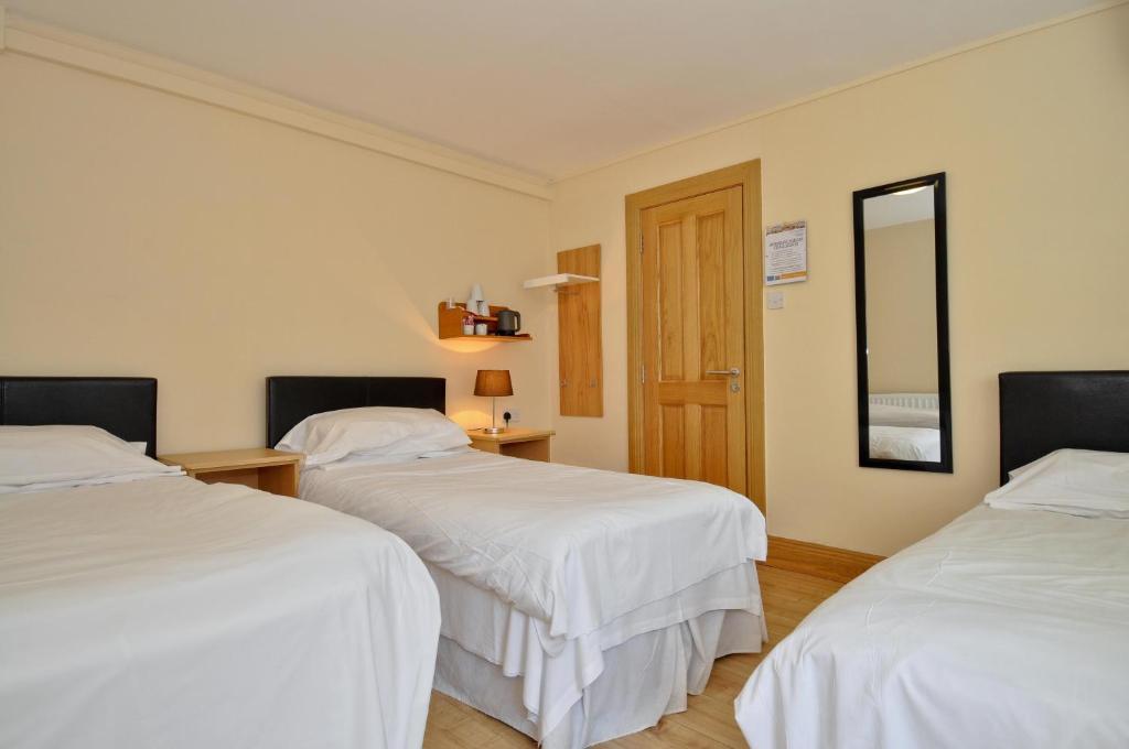Amber Lodge Budget Accommodation 3*