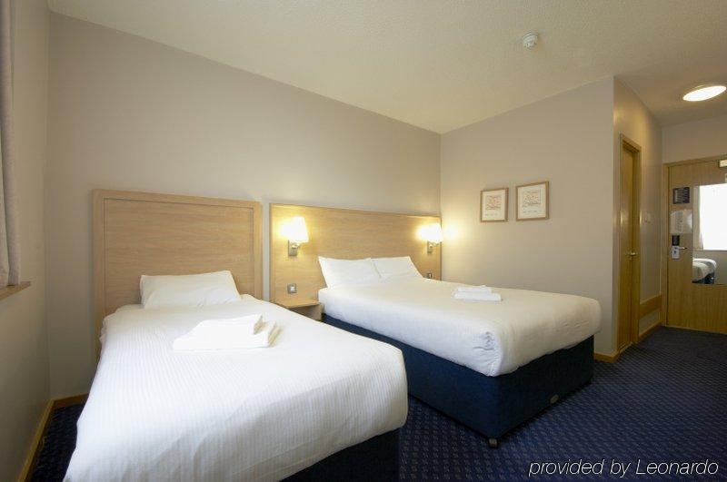 Travelodge 3*