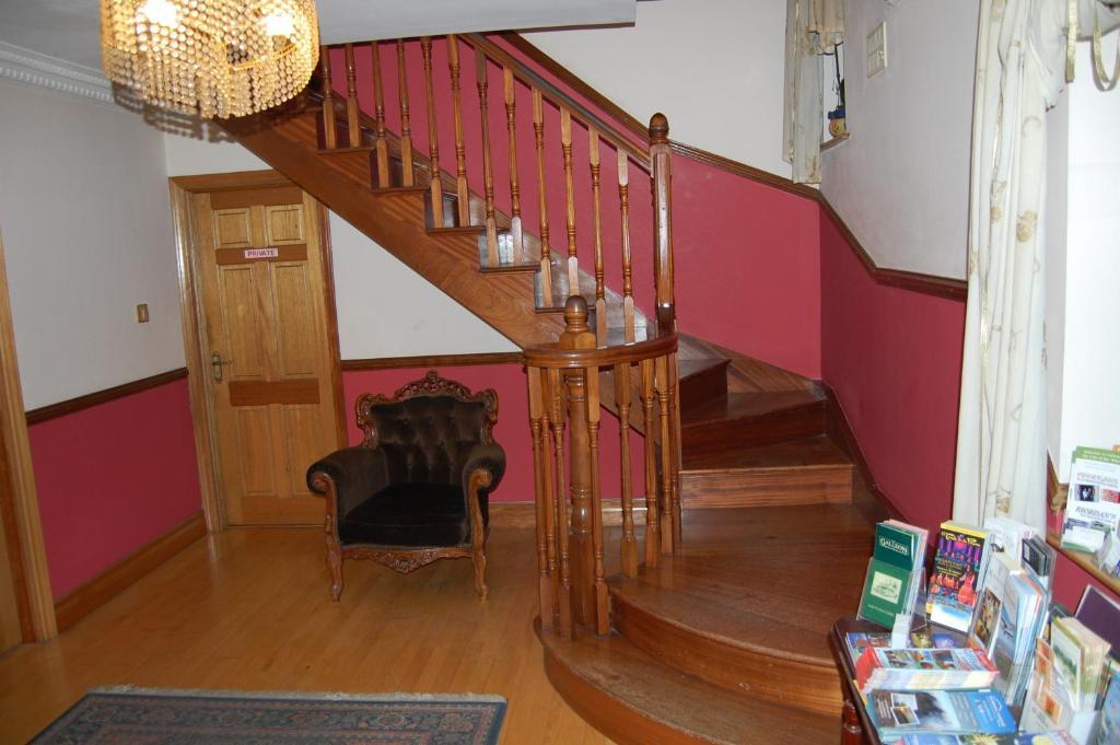 Acorn House 4* Galway