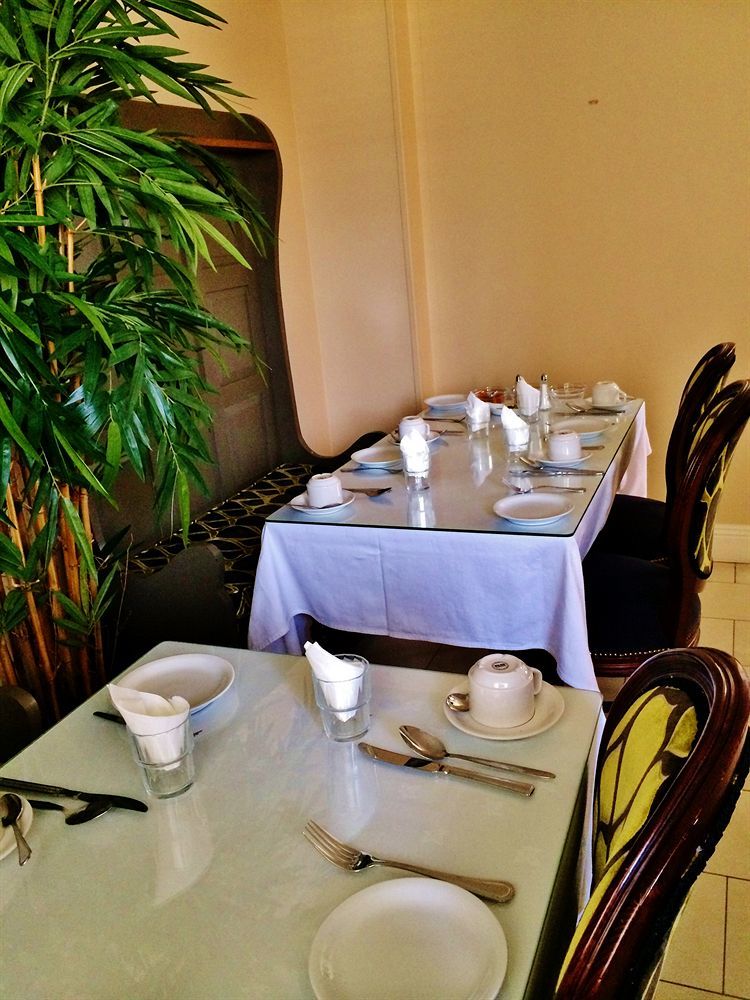 Abbey Bed & Breakfast 3*