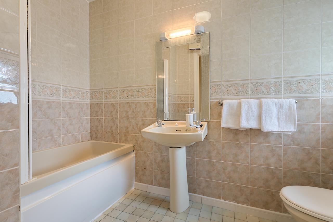 Center - 3 Minutes Walk To The Town Square Apartment Galway