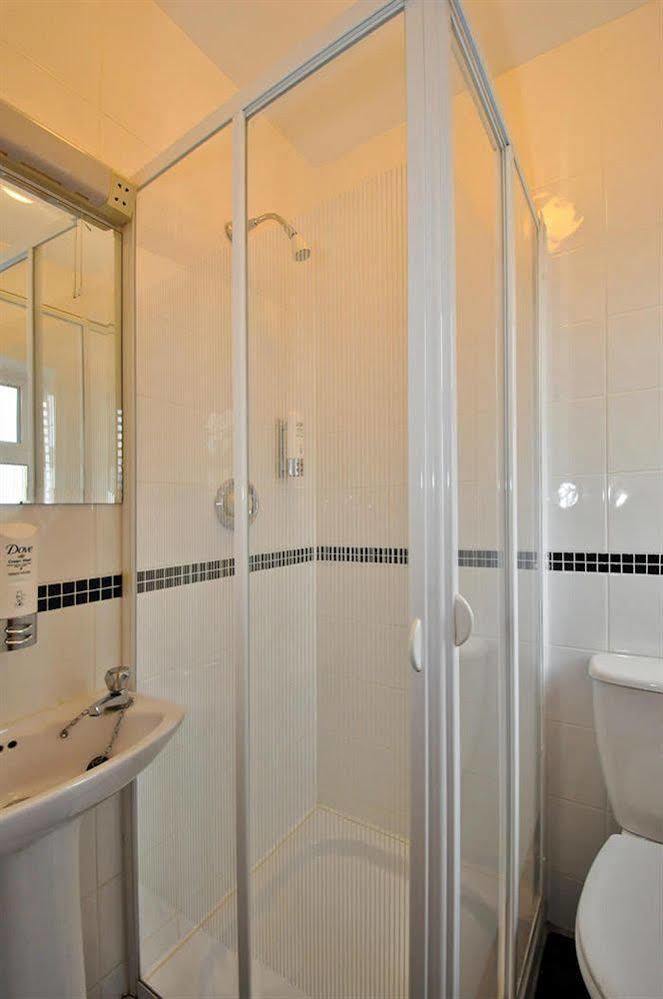 Amber Lodge Budget Accommodation