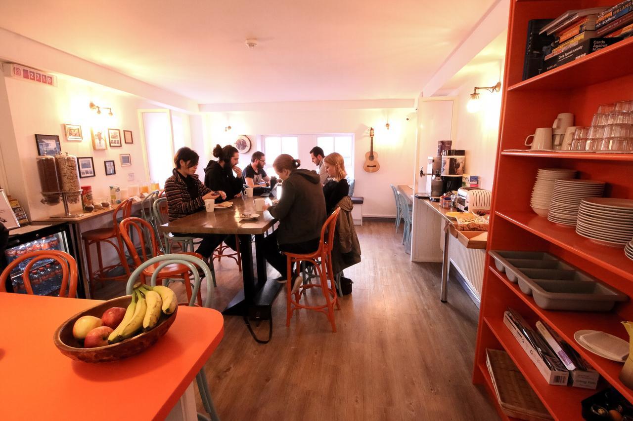 - Solo Traveller Hostel Galway