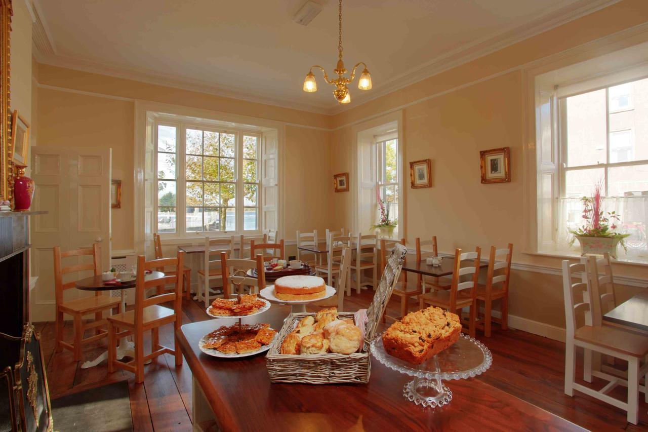 Corrib House Guest Bed & Breakfast Galway