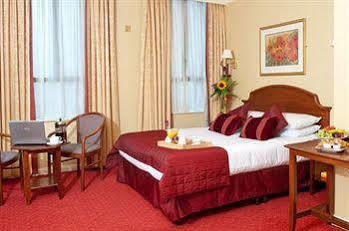 The Victoria Hotel 3*