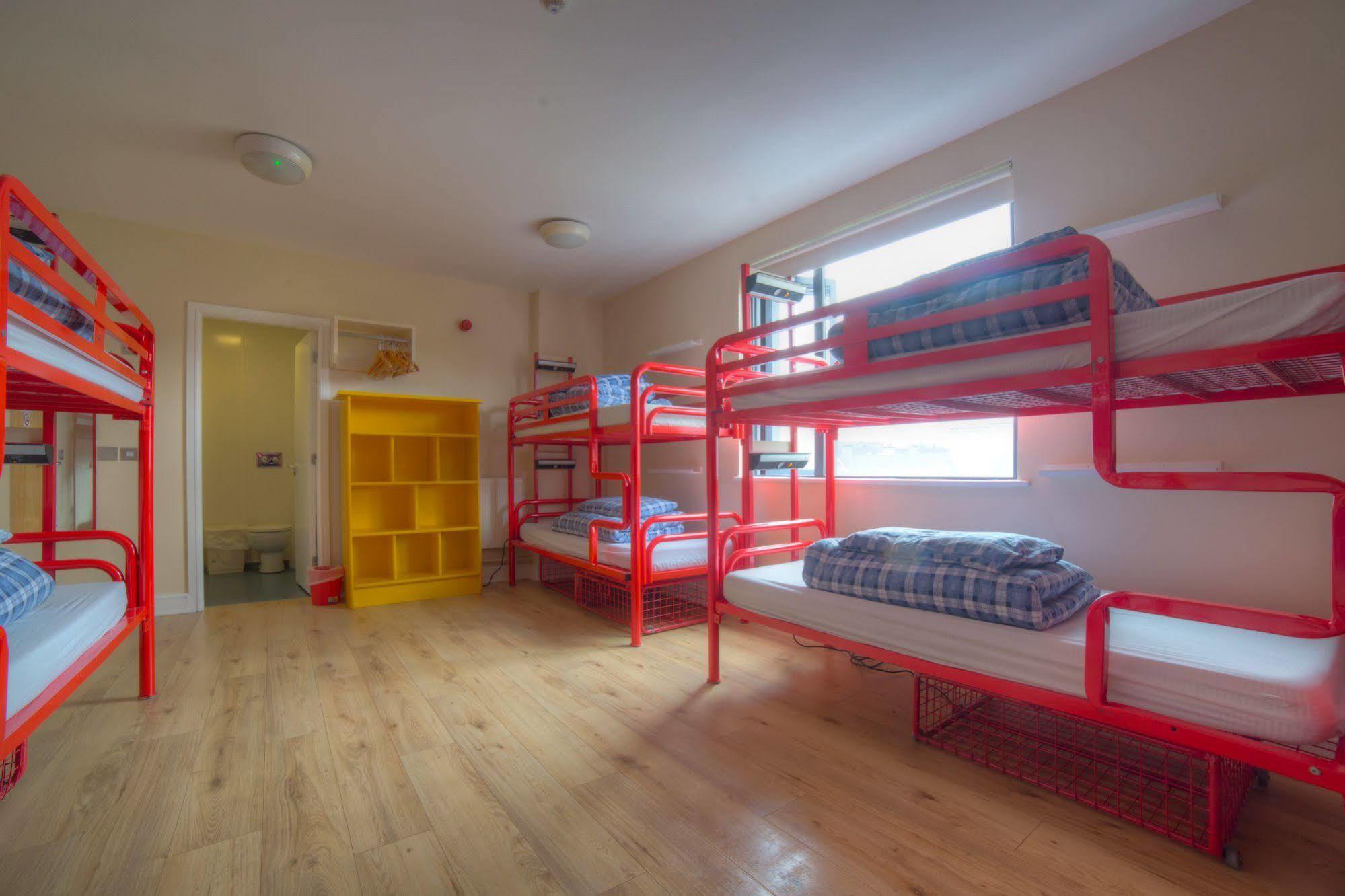 Hostel Snoozles Centre *