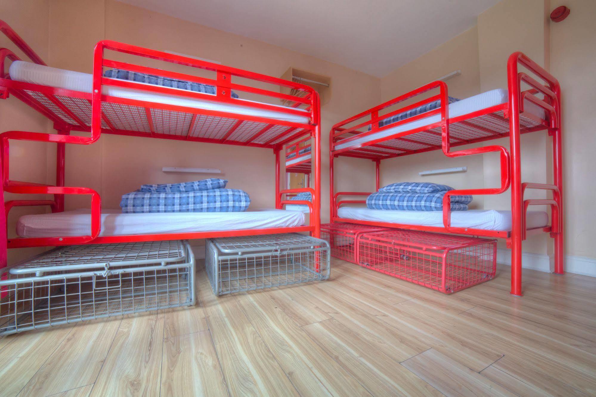Snoozles Centre Hostel Galway