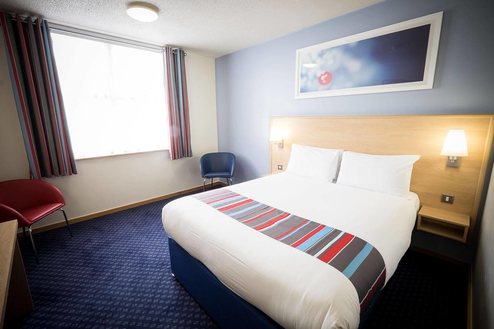Travelodge 3* Galway