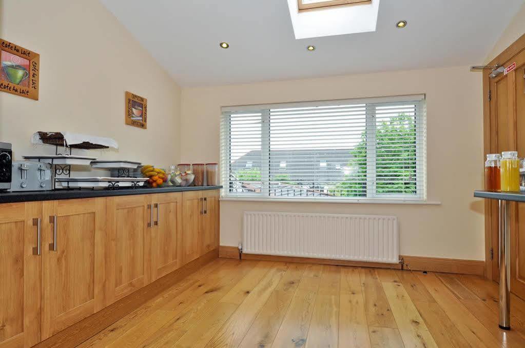 Amber Lodge Budget Accommodation Guest house